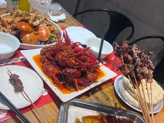 -李双猪·小龙虾·烧烤·羊肉煲(乐山店)
