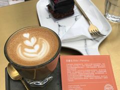 -UNI UNI(环亚凯瑟琳店)