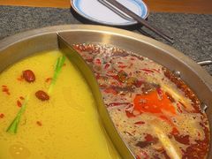 -小天鹅火锅·一线江景洪鼎旗舰店(洪崖洞店)