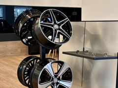 -浙江星杭奔驰4S店(海创园店)