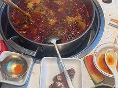 -三人行骨头王火锅(长寿店)