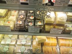 -红宝石·鲜奶小方·海派西点房(丰庄店)