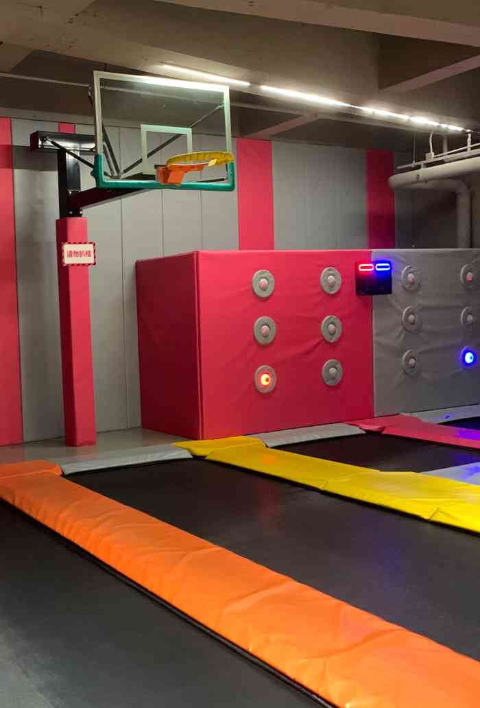 dojump蹦床公园(大悦城店)-"和侄儿来的,还是很好耍,就是我老了,感觉.