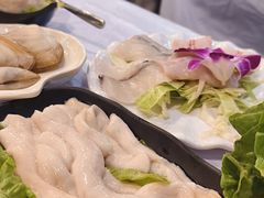 -鲜入围煮花胶鸡海鲜火锅