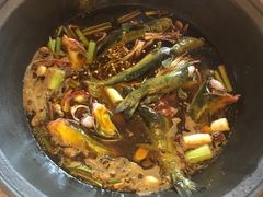 -忆乡情铁锅炖鱼饭店(延庆店)