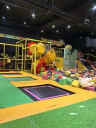 -蹦蹦跳跳(新奥购物中心店)