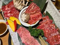 -炼火烤肉店