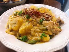 -CowCow其其·牛杂咖啡公司(六运店)