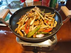 -魏铭鱼头捞饭(晋阳路店)