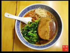 辣肉面+素鸡+青菜-沪西老弄堂面馆(定西路店)