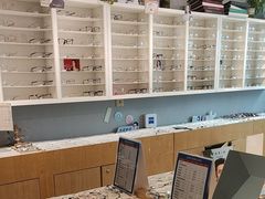 -天空之镜眼镜店蔡司依视路授权店(天通苑店)