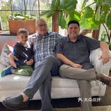 一个60岁的老头迎娶了位热辣的哥伦比亚异国美女