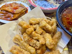 -爆炸头阿姨小四川正宗川味小吃(无任何分店)