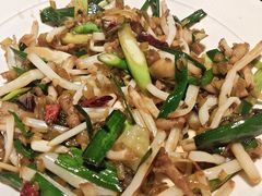 -魏铭鱼头捞饭(晋阳路店)