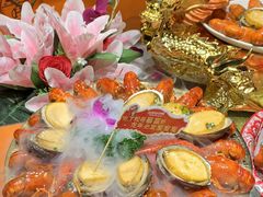 -松哥油焖大虾.小龙虾.黑鸭煲(海岸城店)