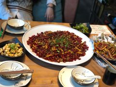 -临界音乐酒馆·小龙虾·江湖菜(华熙LIVE·鱼洞店)