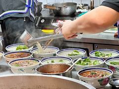 -云阿蛮云南生烫牛肉米线(奉贤路店)