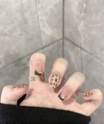 -屿晴·科技美肤SPA美甲美睫