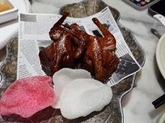 -蝴蝶里·粤菜·点心(滨江龙湖店)