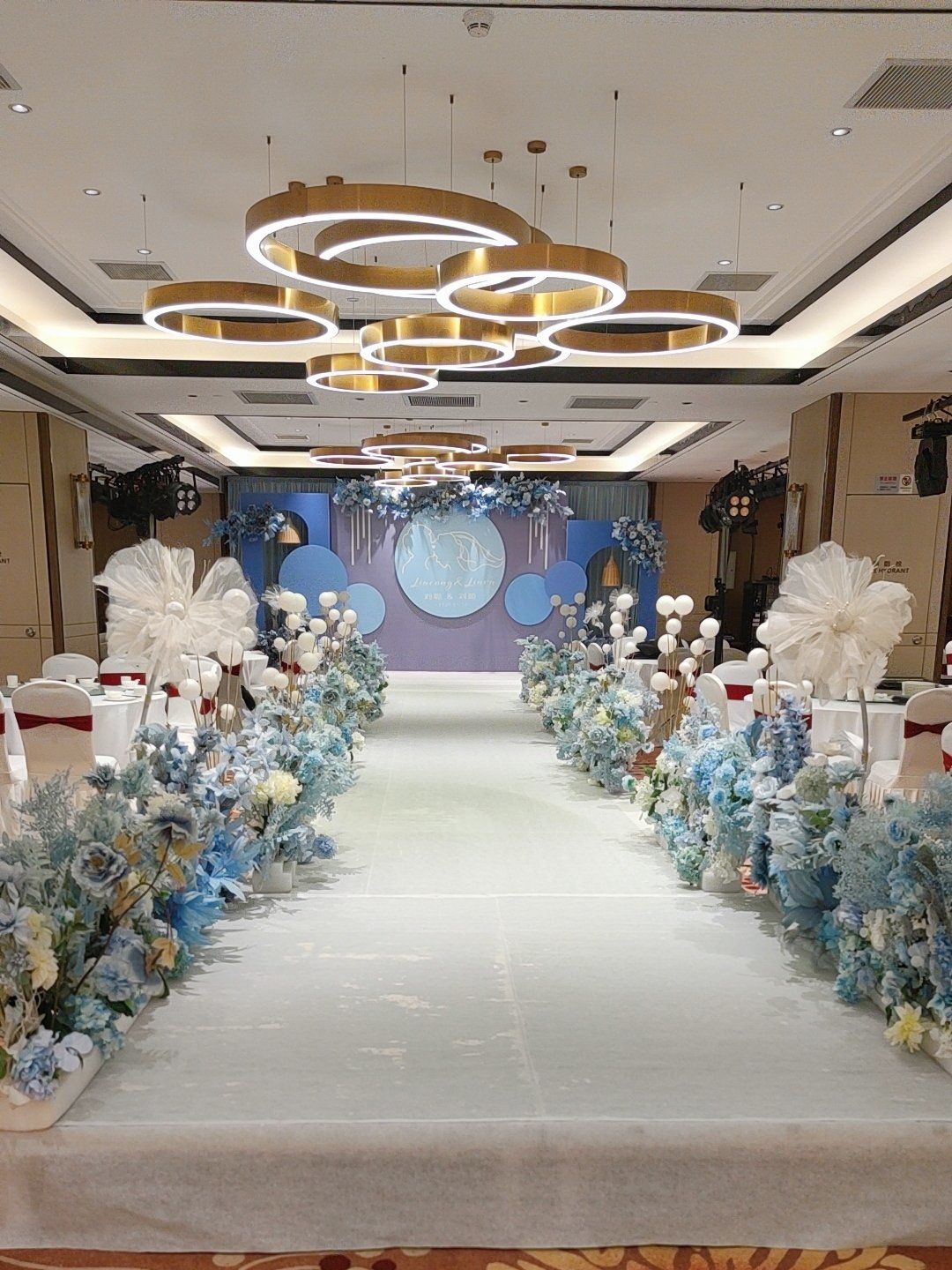 0元玩转这座城酒店🏨位于莲湖路交通便利,环境尚可可以承接婚庆,还