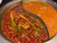 -沸炉重庆老火锅(军事博物馆店)