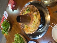 -岳记兴隆·青城腊排铜火锅(融创店)