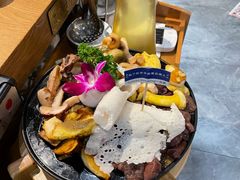 -一朵菌·野生菌探索家火锅(南亚店)