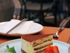 -Golden Lily河内巴黎法越料理餐厅(建国西路店)