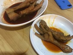 -二孃鸡爪爪(东郊记忆店)