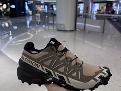 -SALOMON萨洛蒙(青岛海信店)