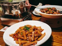 -爱碗亭·鲜炒湖南菜(壹城中心店)
