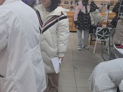 -豪门视光·星趣控·蔡司依视路眼镜代理商(中央大街店)