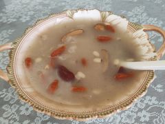 -天天向上素食餐厅(五台山店)