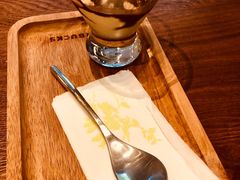 -星巴克(中山喜来登店)