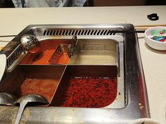-海底捞火锅鲜切牛肉主题店(长寿路店)