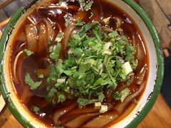 -拈签一笑黄牛肉辣卤串串