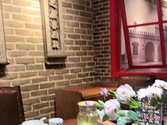 -东口码头·烧鸽子·鱼头泡饼·地方菜(金鹰悦城店)