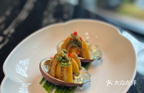 Fresh Flower Pepper Cold-Steamed Abalone