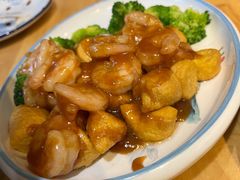 鲍汁日本豆腐扒虾球-金悦印象小馆(三里河店)