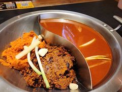 -沸炉重庆老火锅(军事博物馆店)