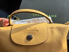 -Longchamp(佛罗伦萨小镇奥特莱斯店)