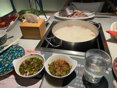 -尚尚仙·酸汤猪手·猪肚鸡火锅(华联万柳购物中心店)