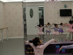 -Isee灰姑娘国际儿童艺术中心(北马路大悦城店)