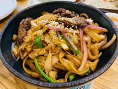 干炒牛河-潮粥荟·潮汕砂锅粥(朝阳大悦城店)