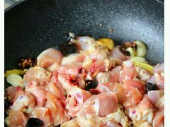 -梁记重庆鸡公煲(盛世豪庭店)