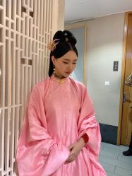 -盘子女人坊古装写真摄影(厦门总店)