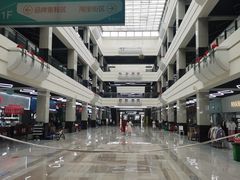 -汉口北国际商品交易中心品牌服装城