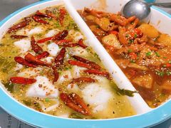 -姚姚酸菜鱼·金戈戈香港豉油鸡(喜荟城联名店)