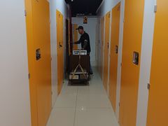 -安东易迷你自助仓储寄存仓库(草桥店)