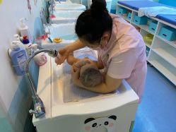 -马博士婴幼儿游泳馆(广安门旗舰店)